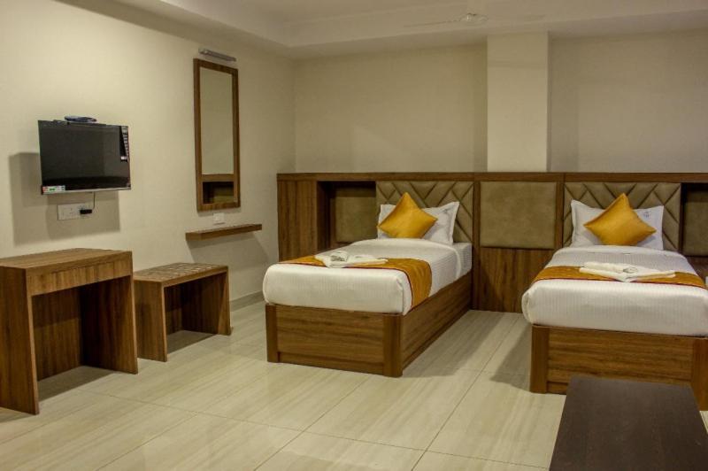 Rr Mount Elite Suites Chennai Exterior photo