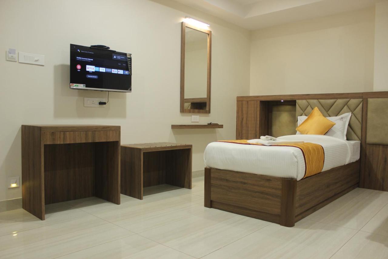 Rr Mount Elite Suites Chennai Exterior photo