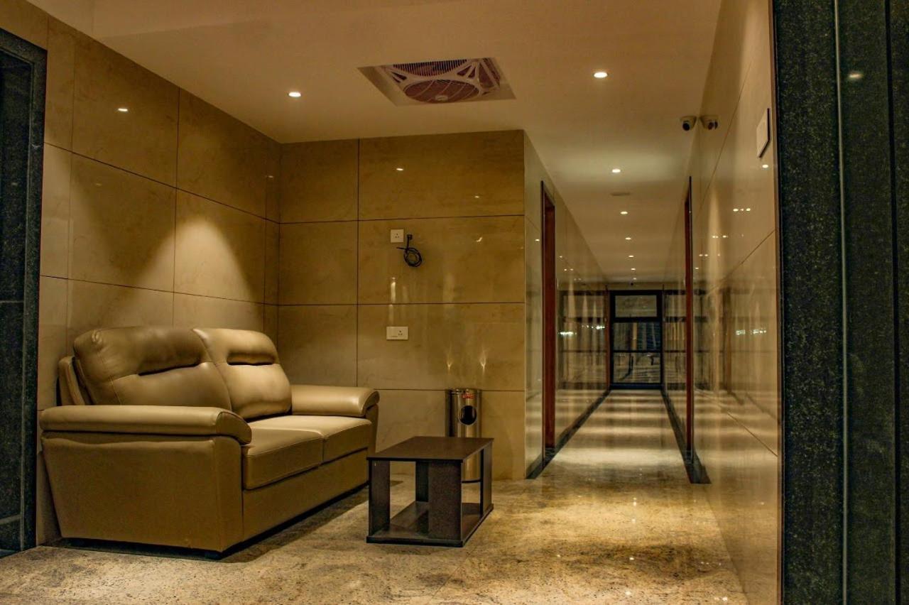 Rr Mount Elite Suites Chennai Exterior photo